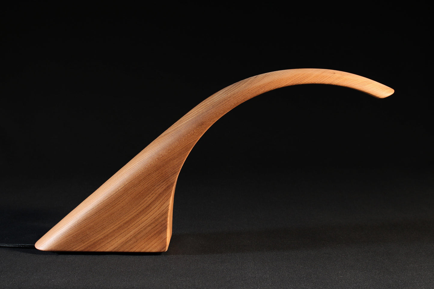 Solid wood decoration representing a Delahaye 135S lamp, created by Stéphane Carton from Atelier Stéphane Carton, woodworker & cabinetmaker.
Limited edition of 25, elm wood, lounge or desk format Personalization possible.
Perfect for vintage automotive lamp lovers, classic cars enthusiasts and Delahaye owners. Side view.