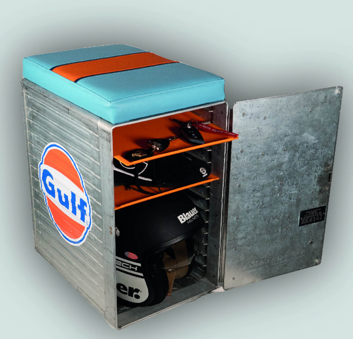 CUSTOMIZED AUTOMOTIVE & AIRCRAFT STOOL
