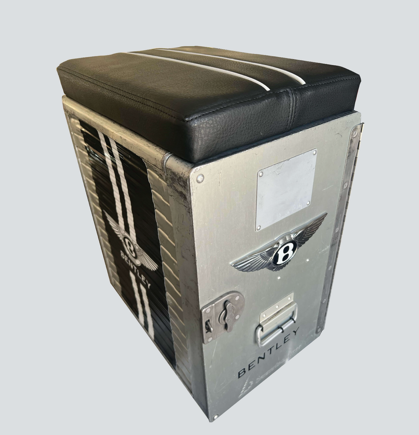 CUSTOMIZED AUTOMOTIVE & AIRCRAFT STOOL