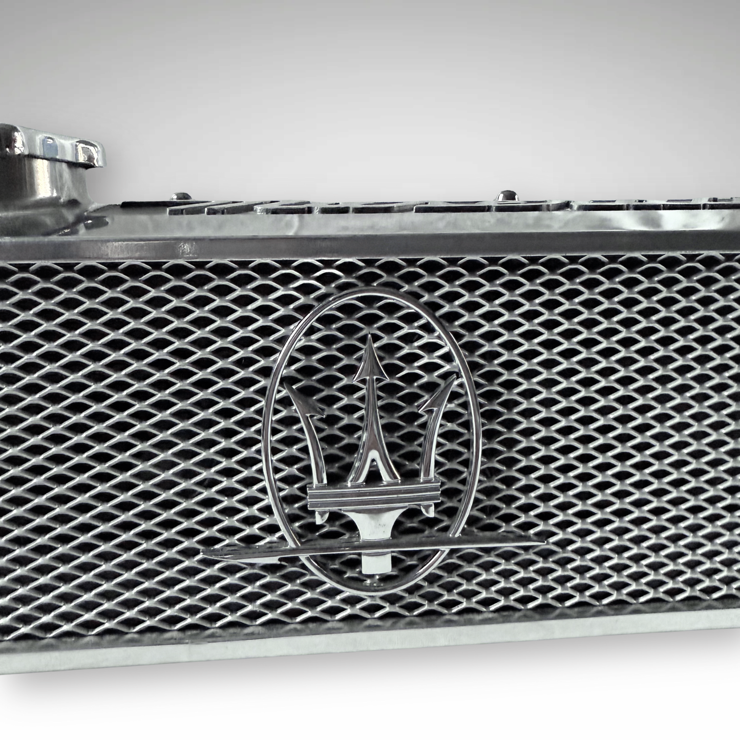 MASERATI BI-TURBO BLUETOOTH SPEAKER