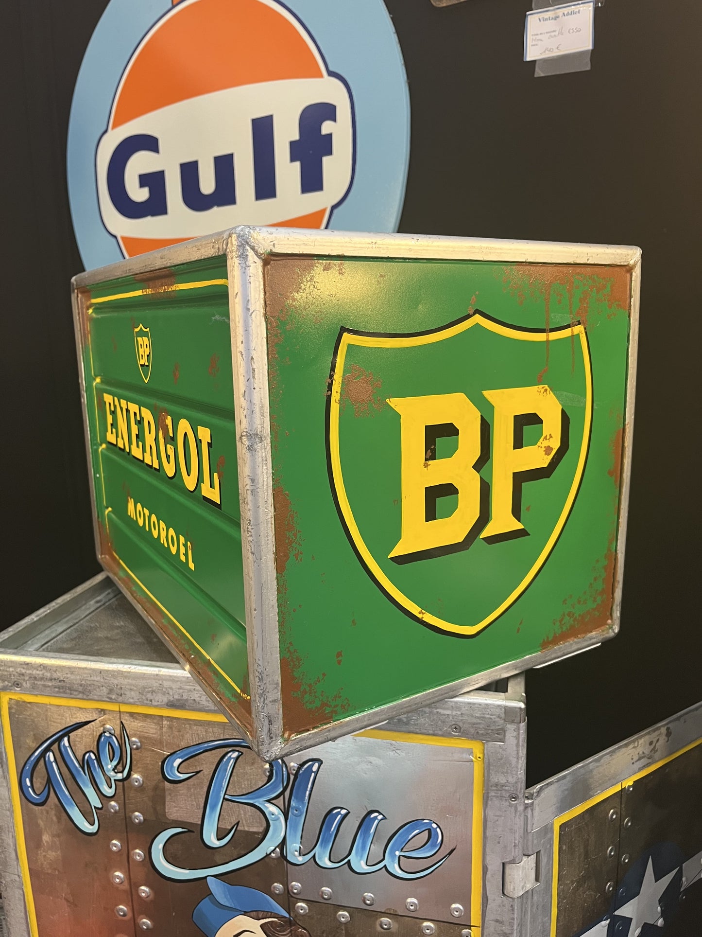 BP yellow green custom automotive galley box, created by Mathieu Ollevier from Vintage Addict, limited edition of 8, 40x28x28 cm format. Back view showcasing the handpainted detail, a collector’s piece for automotive, vintage and aviation enthusiasts.