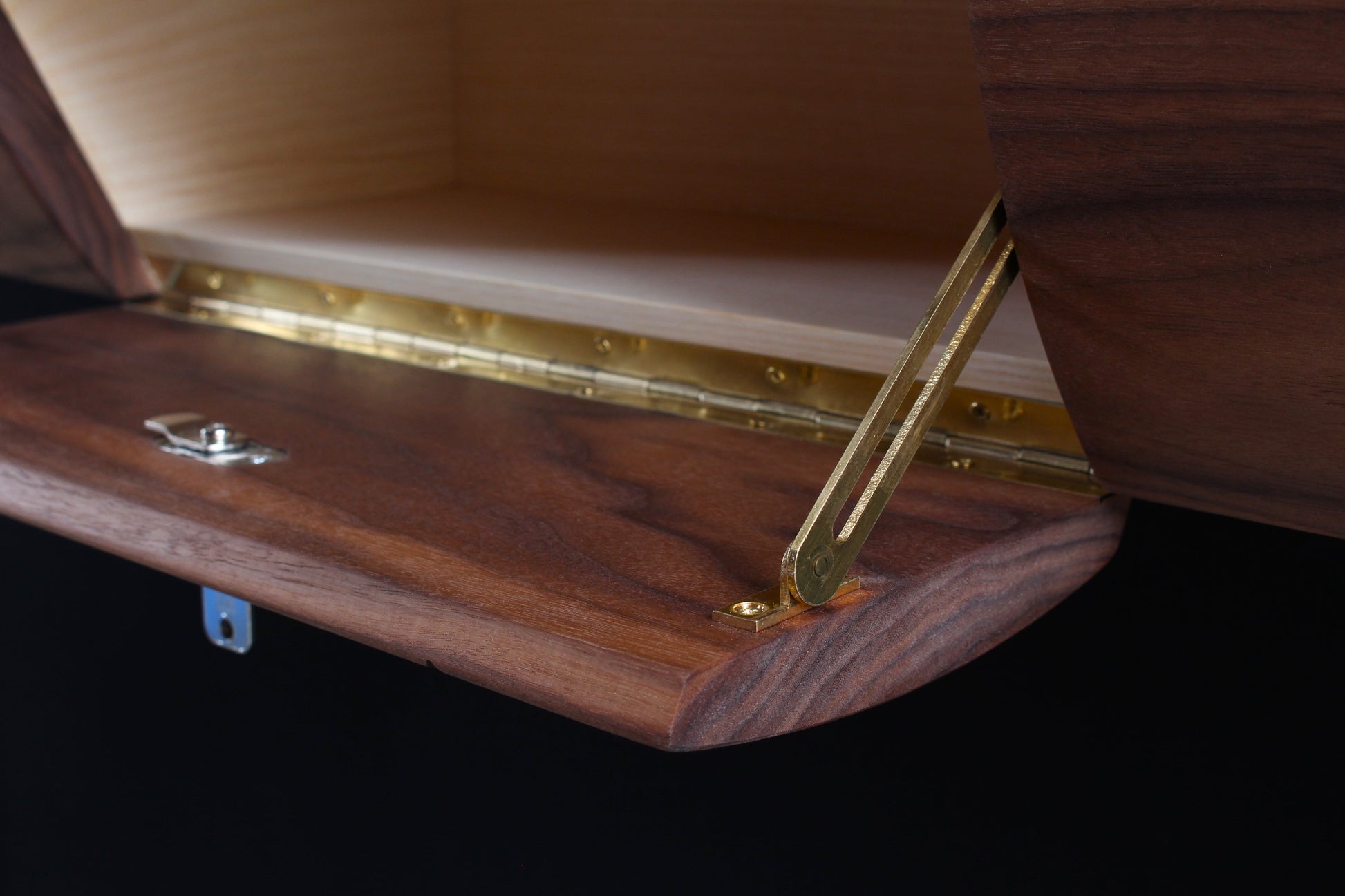 Solid wood furniture representing a Chevrolet Bel Air console, created by Stéphane Carton from Atelier Stéphane Carton, woodworker & cabinetmaker.

Limited edition of 25, 164 x 30 x 30 cm, handcrafted solid American walnut and ash structure, swamp oak veneer (fronts), oiled finish, hand application. Personalization possible.

Perfect for vintage automotive design lovers, classic cars enthusiasts and Chevrolet owners. Glove Box view.