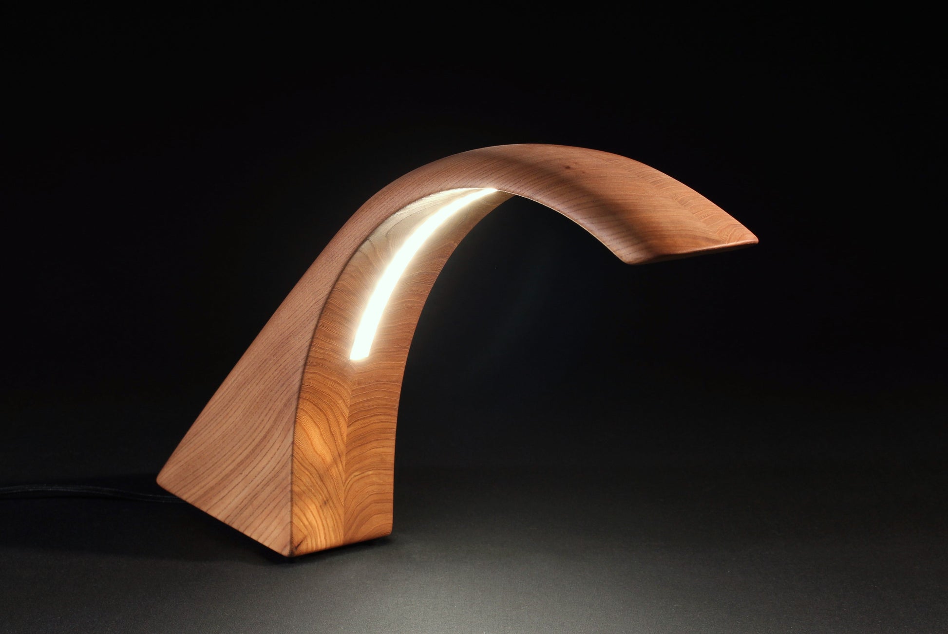 Solid wood decoration representing a Delahaye 135S lamp, created by Stéphane Carton from Atelier Stéphane Carton, woodworker & cabinetmaker.

Limited edition of 25, elm wood, lounge or desk format Personalization possible.

Perfect for vintage automotive lamp lovers, classic cars enthusiasts and Delahaye owners. 3/4 light view.