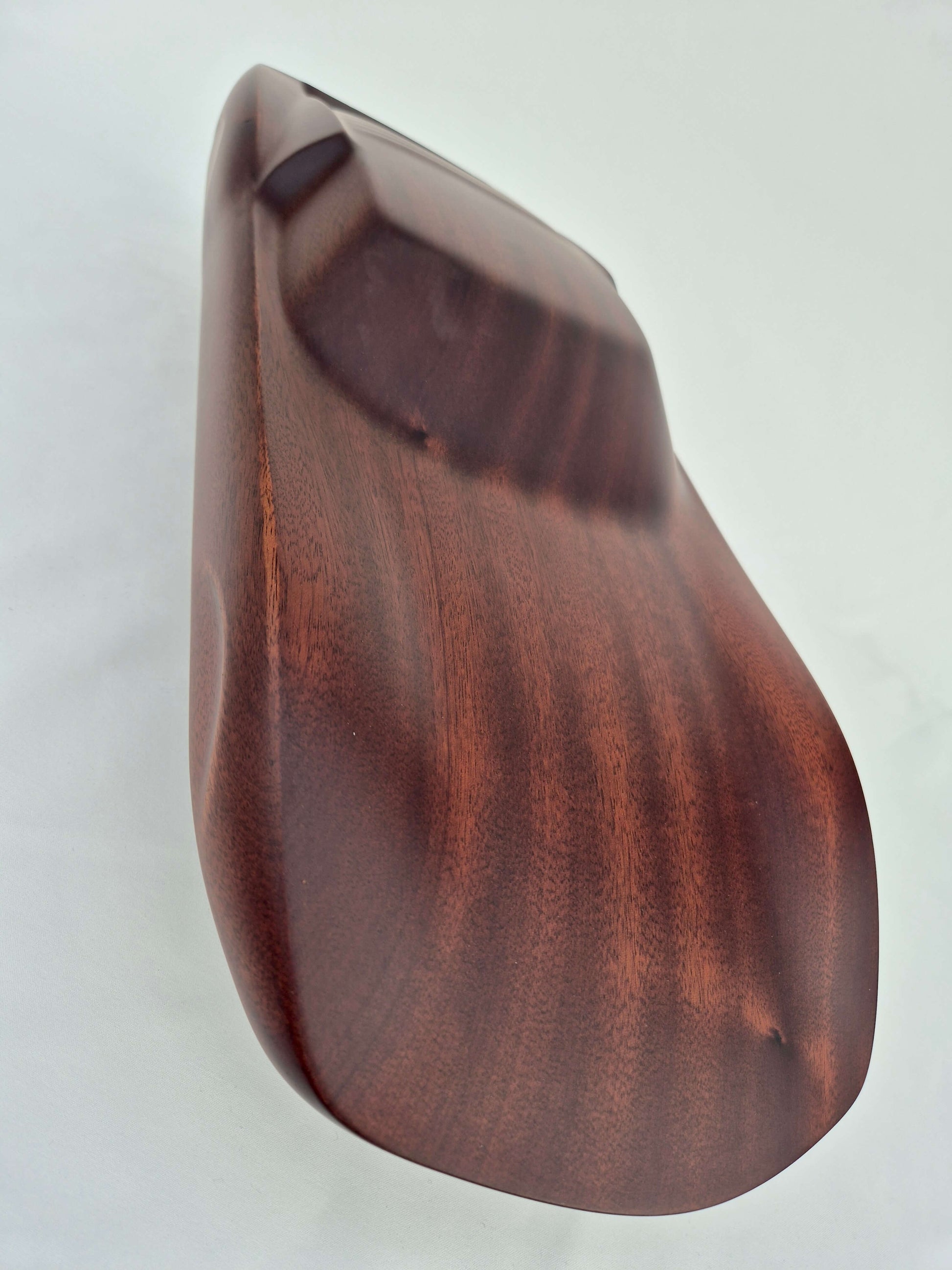 Solid mahogany sculpture with natural matte finish representing a Lamborghini Miura, created by David Voisin from Maison V&P, limited edition, 30x66 cm format. Three-quarter top view showcasing the fluid curves and the iconic silhouette of this legendary supercar, a collector’s piece for automotive and fine craftsmanship enthusiasts.
