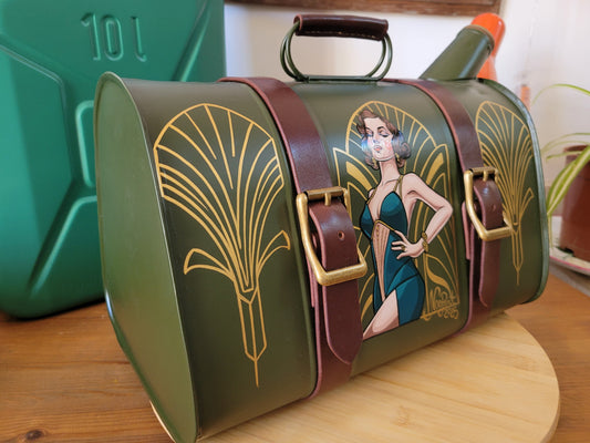 CUSTOMISED AUTOMOTIVE PAINTED CAN - AUTOMOTIVE DECORATION